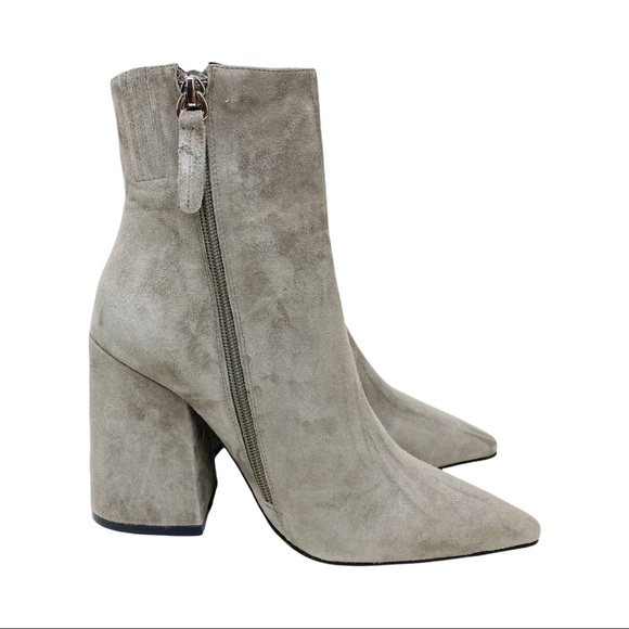 SOLD! Alias Mae Ahara Grey Suede Pointed Toe Chunky Heel Ankle Boots - Picture 4 of 14